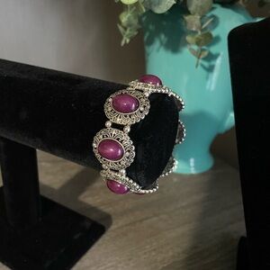 Western Design Stretch Bracelet with Mauve Stones